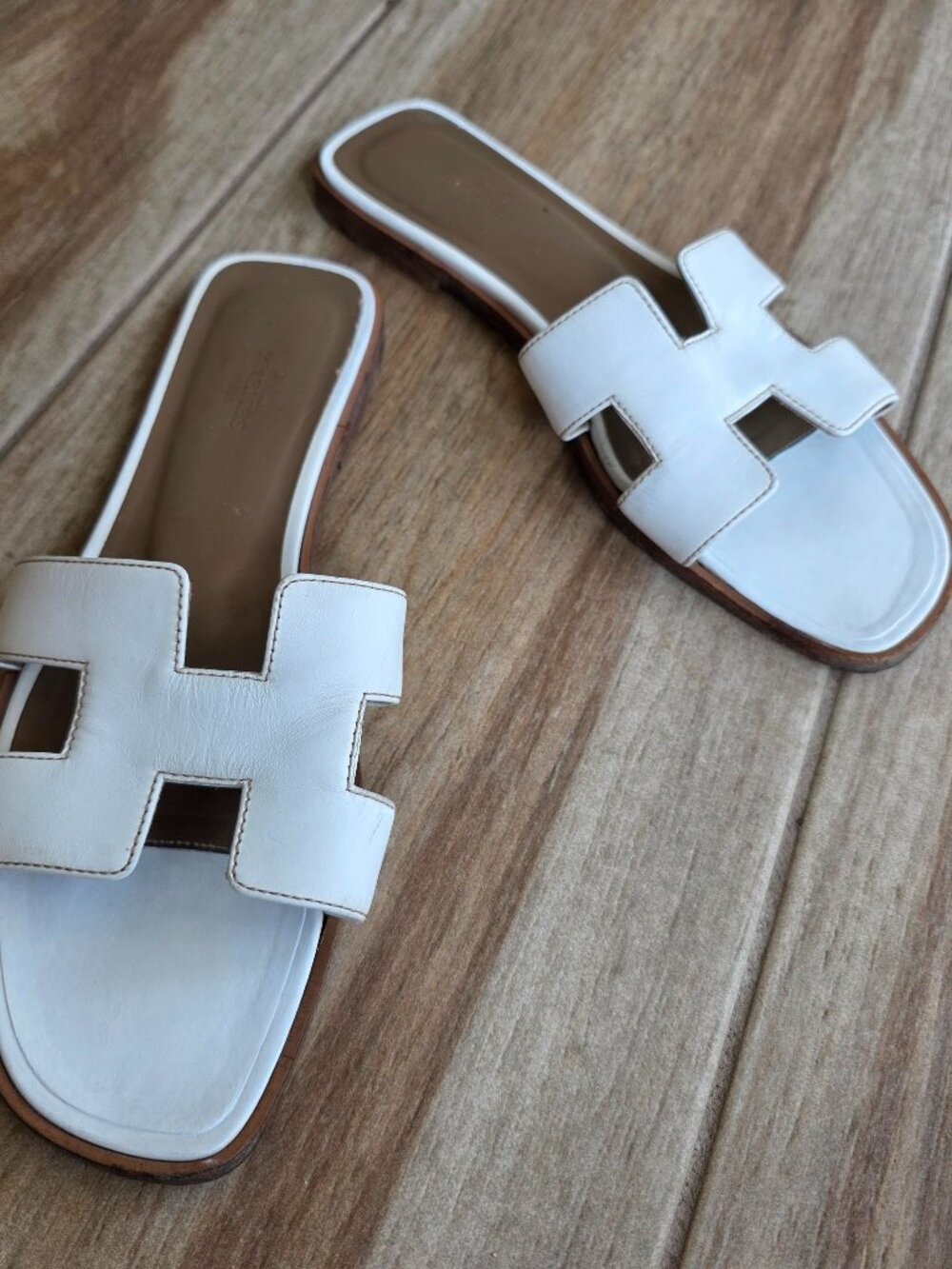 Hermes White Leather Oran Slide Sandals